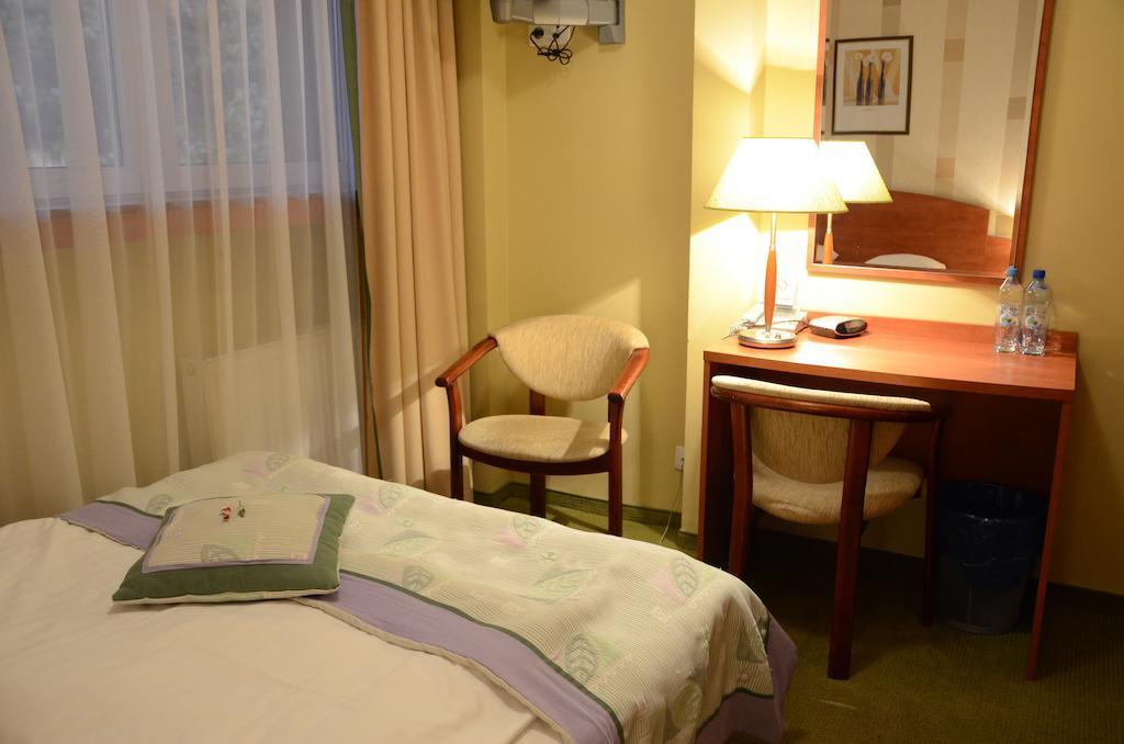 Agat Hotel Lódź Quarto foto