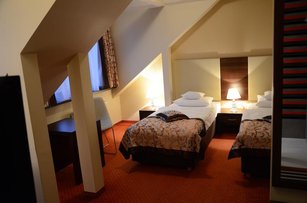 Agat Hotel Lódź Quarto foto